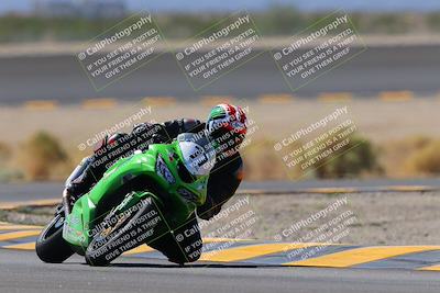 media/Oct-08-2022-SoCal Trackdays (Sat) [[1fc3beec89]]/Turn 14 (1050am)/